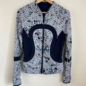 Lululemon Women's Size 6 Find Your Bliss Reversible Navy/Star Crushed Zip Jacket